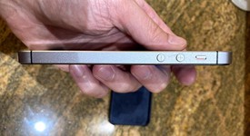 Fair
													Apple iPhone SE 1st Gen 2016 - T-Mobile, Grey, 16 GB, A1662, Prepaid, photo 5 of 8
