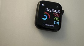 Good
													Apple Watch SE 1st Gen 44mm - Unlocked, Gray, A2354 - Cellular, Aluminum, photo 1 of 12