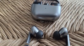Used
													Samsung Galaxy Buds3 Pro - Silver, photo 5 of 7