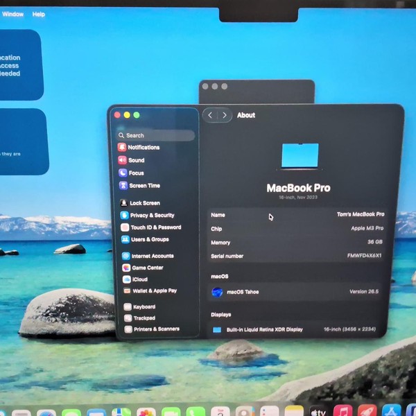 MacBook Pro Late 2023 (M3) - 16 inch - 1 TB, Black, 36 GB, Apple M3 Pro 12-core, 18-core GPU