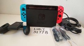 Mint
													Nintendo Switch - Red & Blue, 32 GB, photo 3 of 10