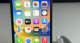 Good
													Apple iPhone SE 3rd Gen 2022 - Unlocked, Midnight, 64 GB, A2595, photo 4 of 10