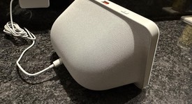 Mint
													Amazon Echo Show 8 3rd Gen - Glacier White, photo 4 of 5