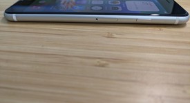 Fair
													Apple iPhone SE 2nd Gen 2020 - Unlocked, White, 64 GB, A2275, photo 4 of 18