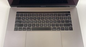 Good
													MacBook Pro 2016 (With Touch Bar) - 15" - Gray, 256 GB, 16 GB, photo 3 of 9