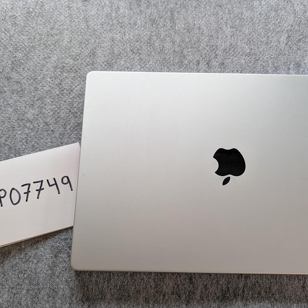 MacBook Pro 2021 - 16 inch - 512 GB, Silver, 16 GB, Apple M1 Pro 10-core