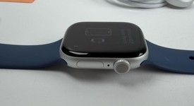 Mint
													Apple Watch Series 10 42mm - Unlocked, Silver, A3001 - Cellular, Aluminum, photo 3 of 5