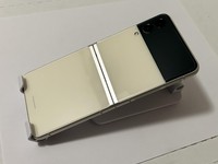 Samsung Galaxy Z Flip3 5G