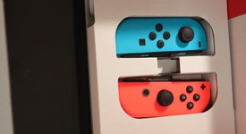 Mint
													Nintendo Switch - Red & Blue, 32 GB, photo 2 of 4