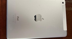 Good
													Apple iPad Mini 2 Retina - Unlocked, White, 32 GB, photo 3 of 4