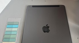 Good
													Apple iPad 9th Gen - Unlocked, Gray, 64 GB, A2603, photo 3 of 5