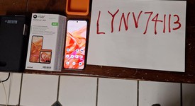 Mint
													Motorola Razr (2024) - Cricket, Orange, 256 GB, 8 GB, photo 5 of 10
