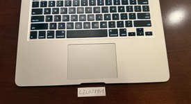 Good
													MacBook Air 2017 - 13" - I5, Silver, 1 TB, 8 GB, photo 3 of 14