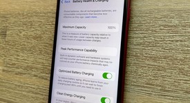 Mint
													Apple iPhone SE 3rd Gen 2022 - Unlocked, Red, 128 GB, A2595, photo 3 of 9