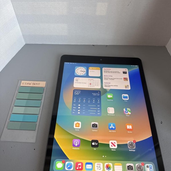 Apple iPad 8th Gen - Wi-Fi, 128 GB, Gray, A2270