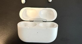 Used
													Apple AirPods Pro - MagSafe Case, photo 6 of 6