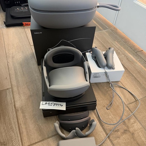 Samsung Galaxy XR - 256 GB, Silver Shadow