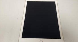 Fair
													Apple iPad Pro 9.7" - Wi-Fi, Gold, 128 GB, A1673, photo 2 of 7