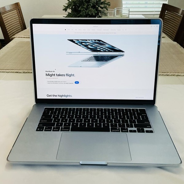 MacBook Air 2025 (M4) - 15 inch - 256 GB, Sky Blue, 16 GB, Apple M4