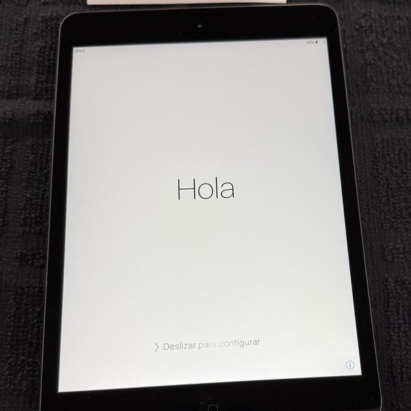 Apple iPad Mini 2 Retina - Wi-Fi, 16 GB, Silver