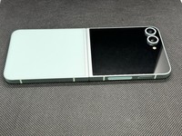 Samsung Galaxy Z Flip6