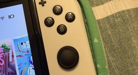 Good
													Nintendo Switch - OLED - White, 64 GB, photo 4 of 9