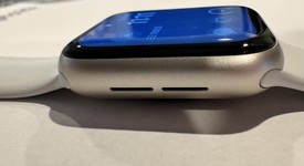 Good
													Apple Watch SE 2nd Gen 40mm - Starlight, A2722 - GPS, Aluminum, photo 5 of 5