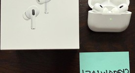 Used
													Apple AirPods Pro 2 - USB-C, photo 2 of 5