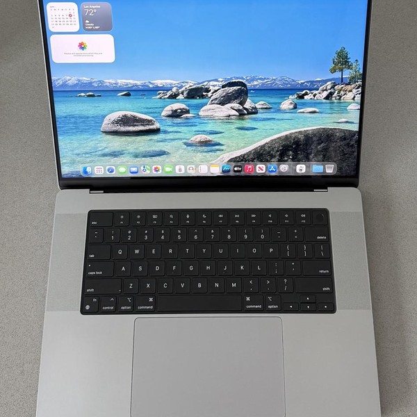 MacBook Pro 2021 - 16 inch - 1 TB, Gray, 16 GB, Apple M1 Pro 10-core