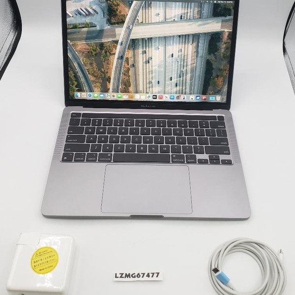 MacBook Pro 2020 - 13 inch - 512 GB, Silver, 8 GB, Apple M1