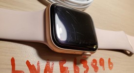 Good
													Apple Watch Series 5 44mm - Gold, A2093 - GPS, Aluminum, photo 3 of 4