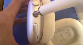 Used
													Apple AirPods Max - Silver, photo 5 of 11