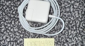 Good
													MacBook Air 2020 - 13" - I5, Silver, 512 GB, 8 GB, photo 2 of 5