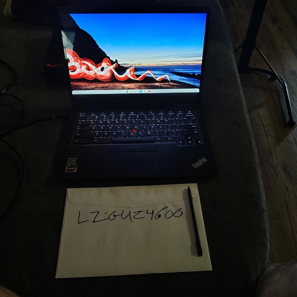 Lenovo ThinkPad C13 Yoga 13 inch - 128 GB, Navy Blue, 4 GB, AMD Athlon