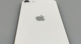 Good
													Apple iPhone SE 3rd Gen 2022 - Unlocked, Starlight, 64 GB, A2595, photo 3 of 6