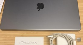 Good
													MacBook Pro 2021 - 16" - Apple M1 Pro 10-core, Gray, 512 GB, 16 GB, photo 2 of 4