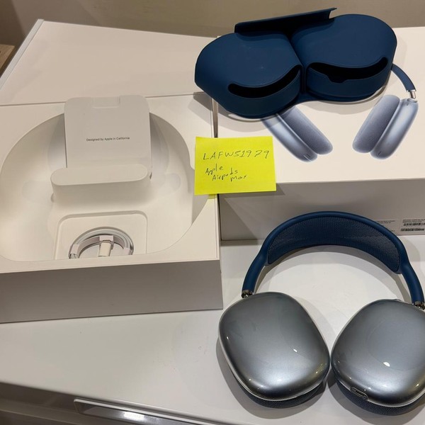 Apple AirPods Max - Sky Blue