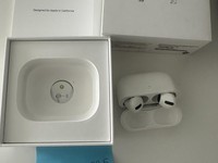 Apple AirPods Pro 1st Gen