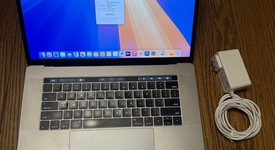 Good
													MacBook Pro 2017 (With Touch Bar) - 15" - I7, Gray, 512 GB, 16 GB, photo 5 of 9