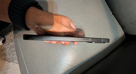 Mint
													OnePlus 15R - Charcoal Black, 256 GB, 12 GB, photo 5 of 7