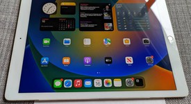 Good
													Apple iPad Pro 12.9" 1st Gen 2015 - Wi-Fi, Gold, 128 GB, A1584, 1st Gen 2015, photo 1 of 8