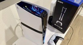 Mint
													PlayStation 5 Pro (2024) - White, 2 TB, photo 3 of 7