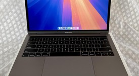 Good
													MacBook Pro 2019 - 13" - I5, Gray, 256 GB, 8 GB, photo 1 of 11