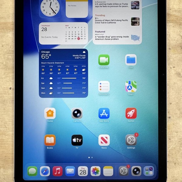 Apple iPad Air 11 inch (M2) 2024 - Unlocked, 128 GB, Gray, A2903