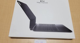 Used
													Apple Magic Keyboard for iPad - Black, photo 1 of 5