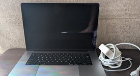 Good
													MacBook Pro 2021 - 16" - Apple M1 Pro 10-core, Gray, 512 GB, 32 GB, photo 4 of 12