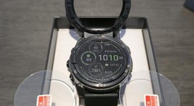Mint
													Garmin Fenix 8 - Carbon, SOLAR, photo 3 of 4