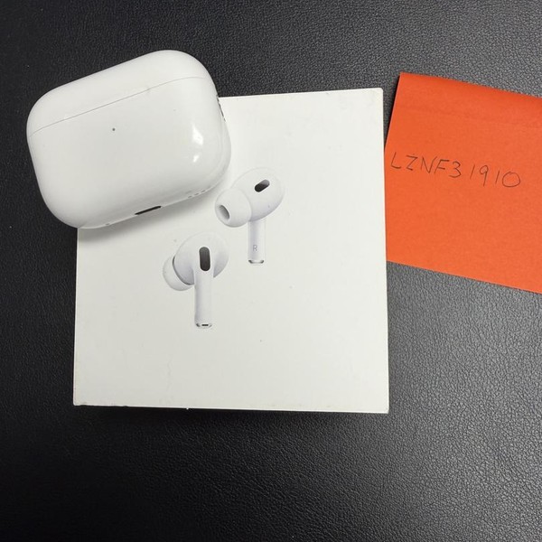 Apple AirPods Pro 2 - USB-C