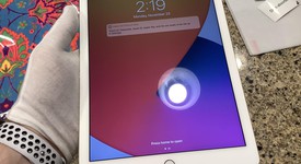 Good
													Apple iPad Pro 9.7" - Wi-Fi, Gold, 32 GB, A1673, photo 1 of 6