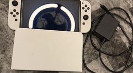 Good
													Nintendo Switch - OLED - White, 64 GB, photo 3 of 6